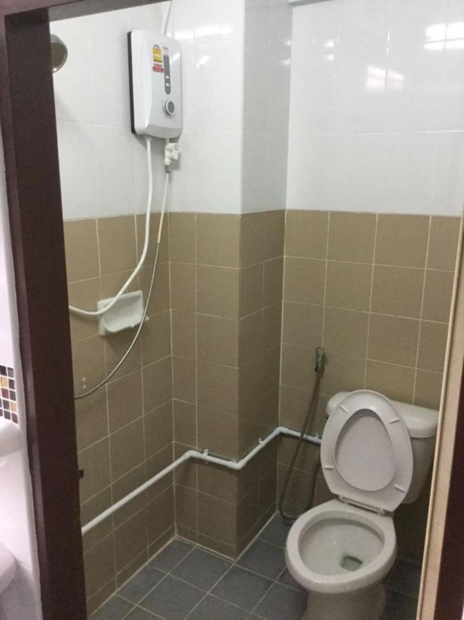 Ze Residence Ram Intra Бангкок Экстерьер фото