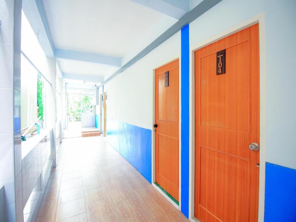 Ze Residence Ram Intra Бангкок Экстерьер фото